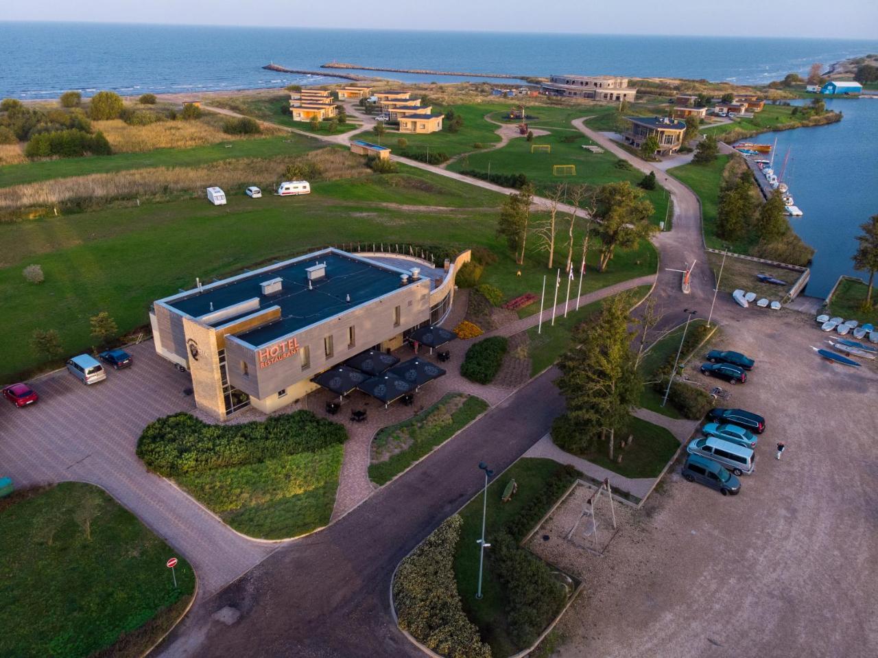 Kapteinu Osta Salacgrīva Exterior foto